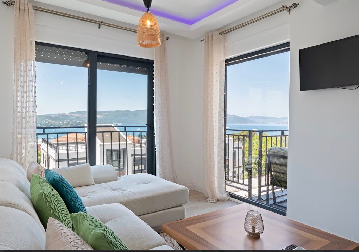 Tivat Kava Apartment with Panoramic Sea View 5