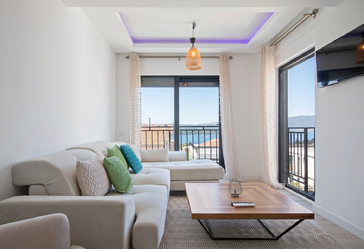 Tivat Kava Apartment with Panoramic Sea View 6