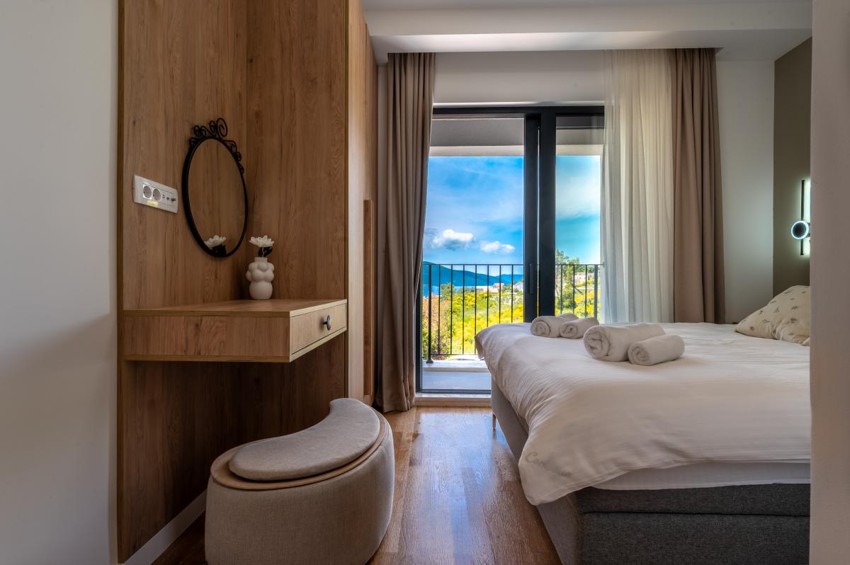 Modern Villa with Stunning Views in Tivat 6