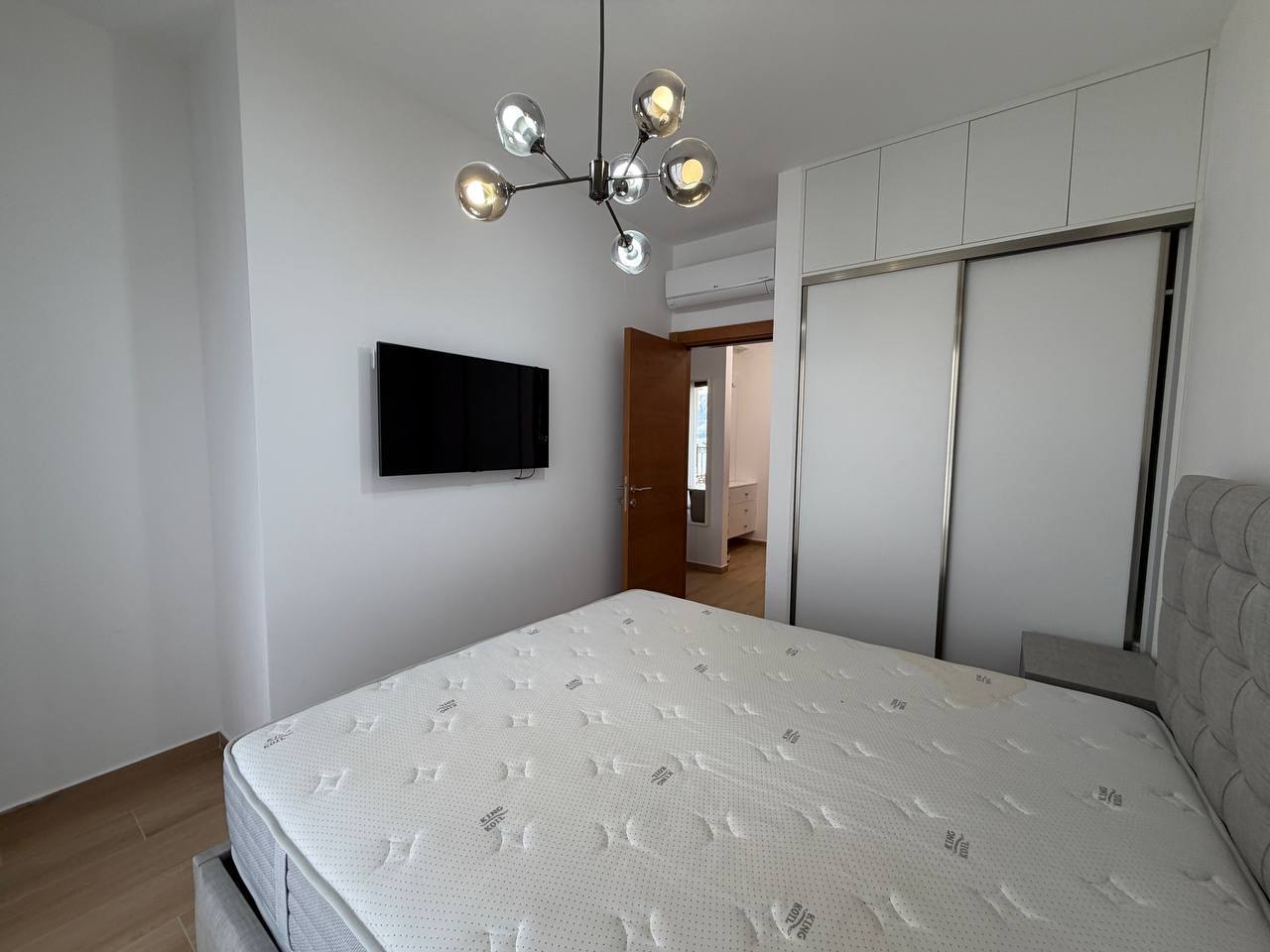 2 Bedroom Apartment with Sea View in Budva Center 7