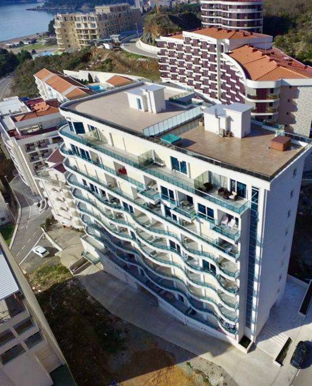 2 Bedroom Apartment in Becici 9