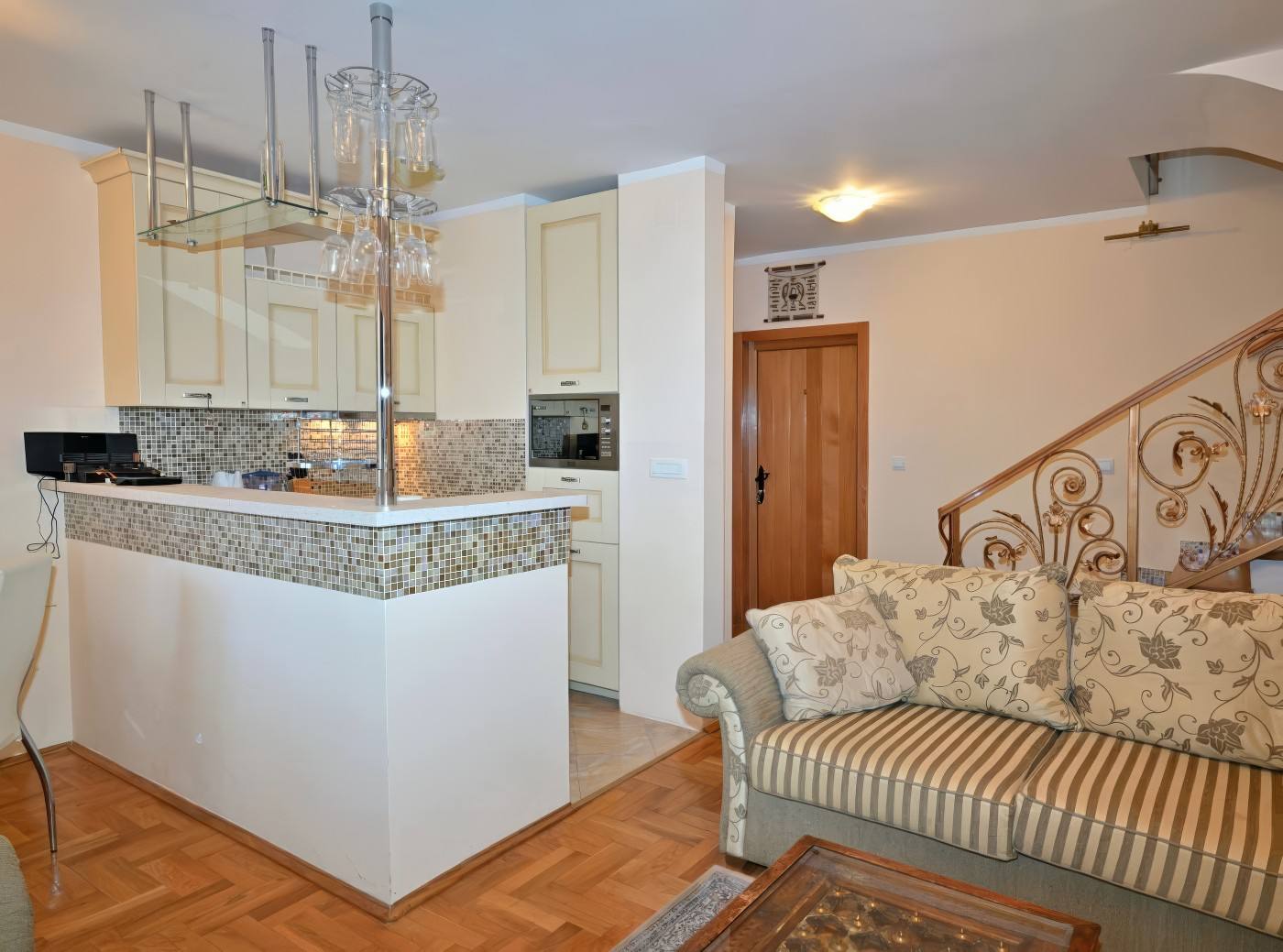 Two-level apartment with 2 bedrooms in Budva center 2