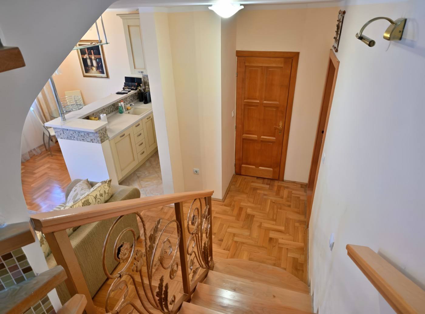 Two-level apartment with 2 bedrooms in Budva center 3