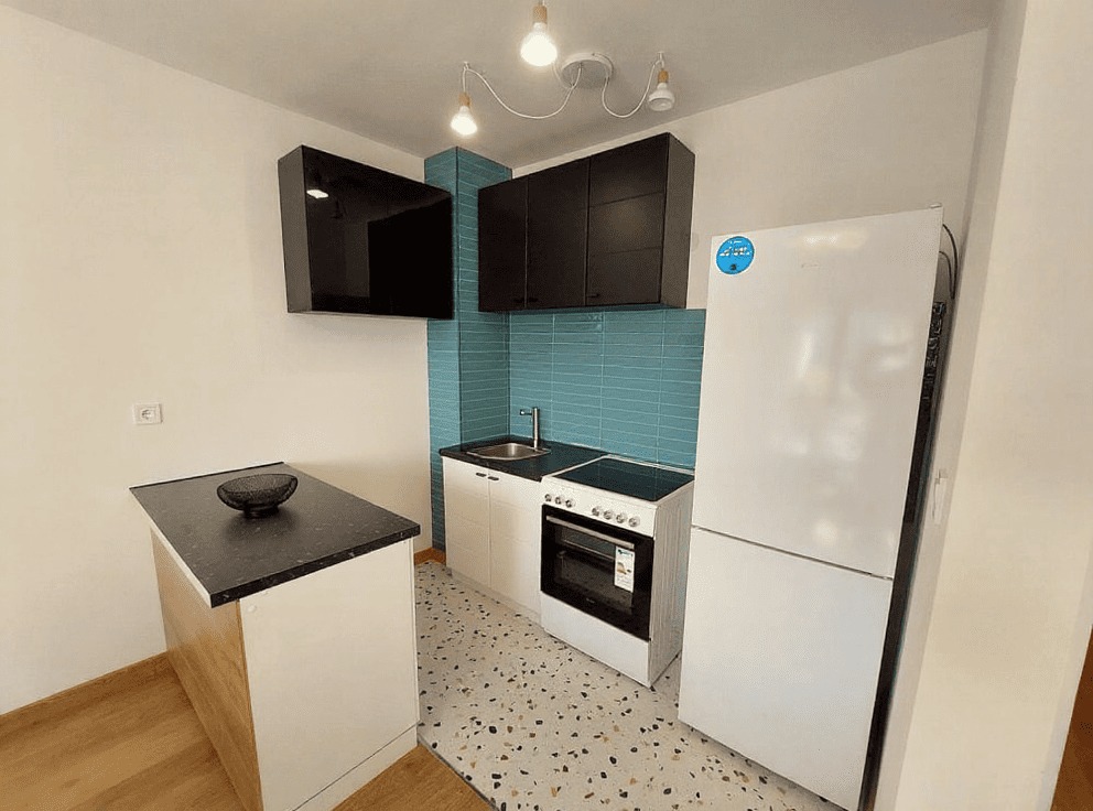 Bright Apartment with Sea View in Igalo 4