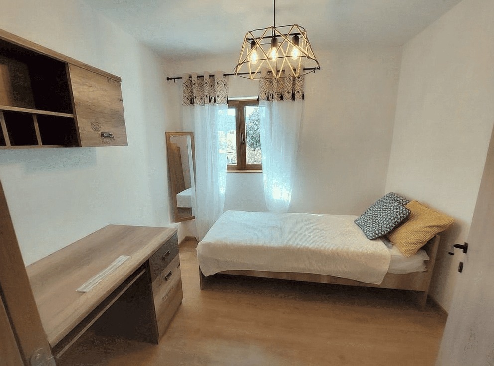 Bright Apartment with Sea View in Igalo 9