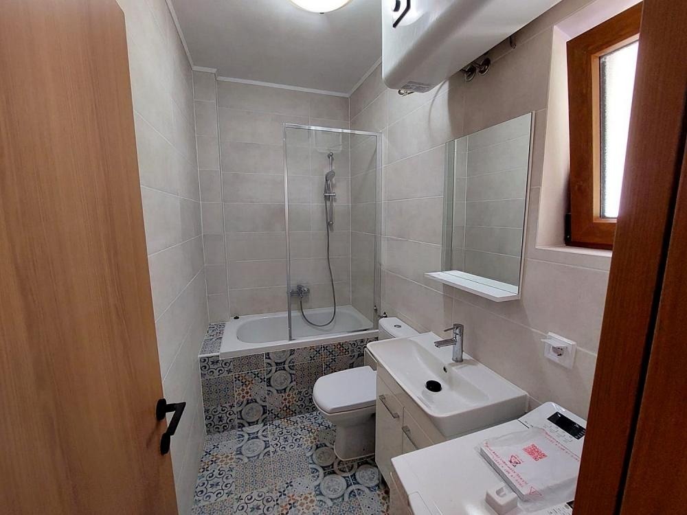 Bright Apartment with Sea View in Igalo 12