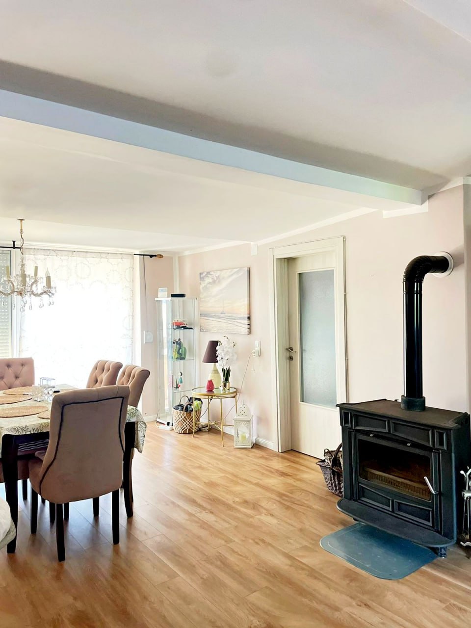 Comfortable House with Sea and Mountain Views in Shushan, Bar 5