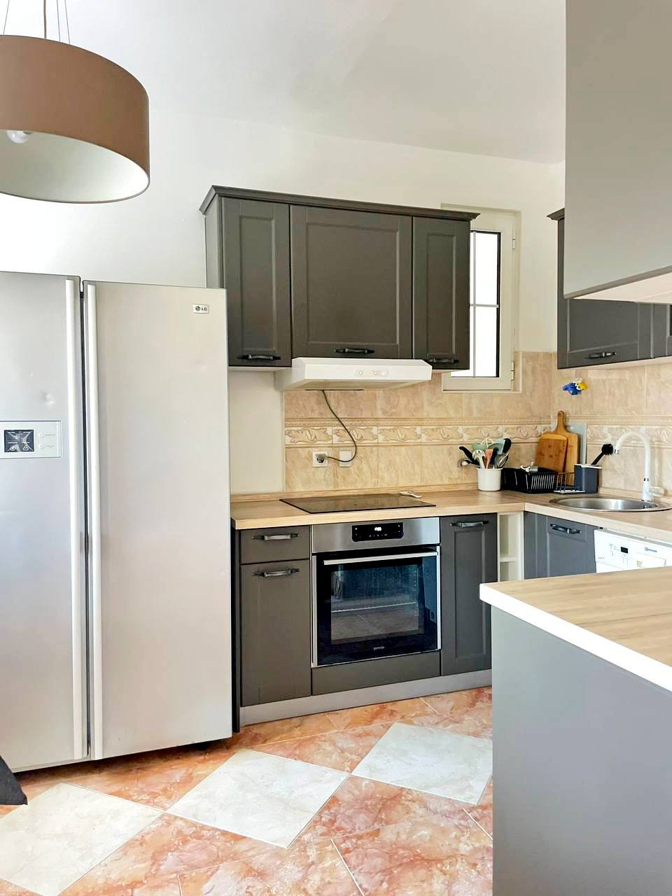Comfortable House with Sea and Mountain Views in Shushan, Bar 7