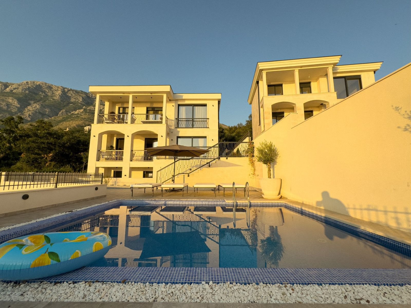 Modern Villa with Private Pool and Sea Views
