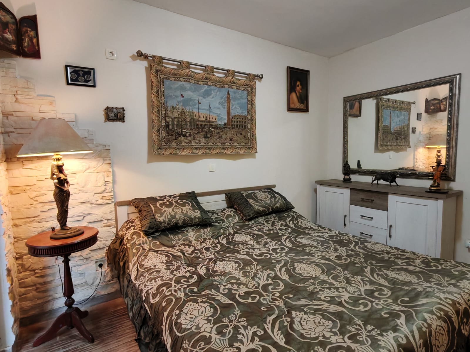 Apartment with Private Garden and Pool in Petrovac 5