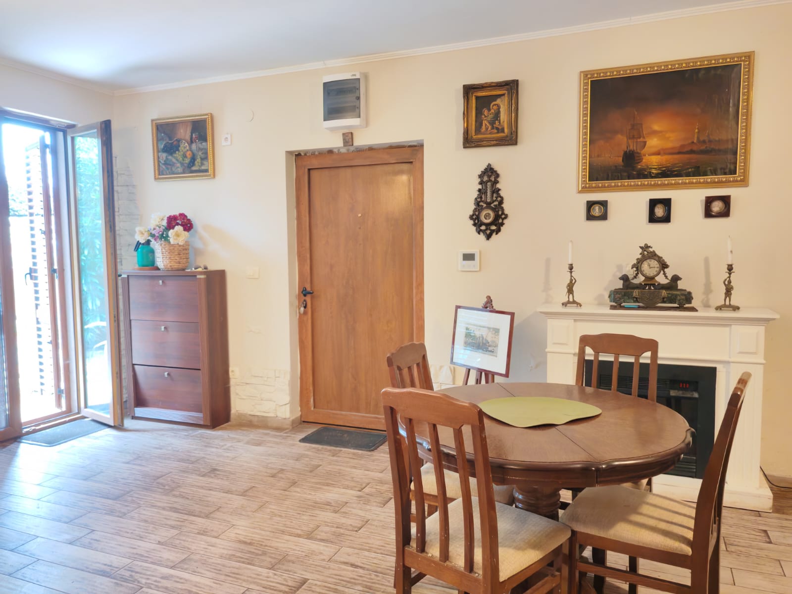 Apartment with Private Garden and Pool in Petrovac 6