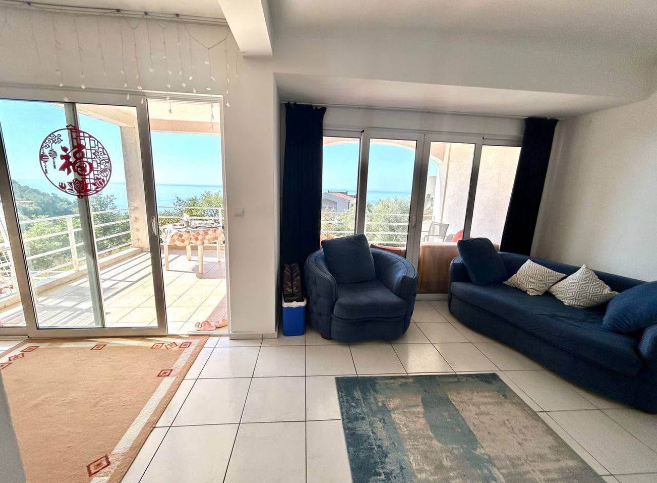 2 Bedroom Apartment with Sea View in Budva (Seoc) 4