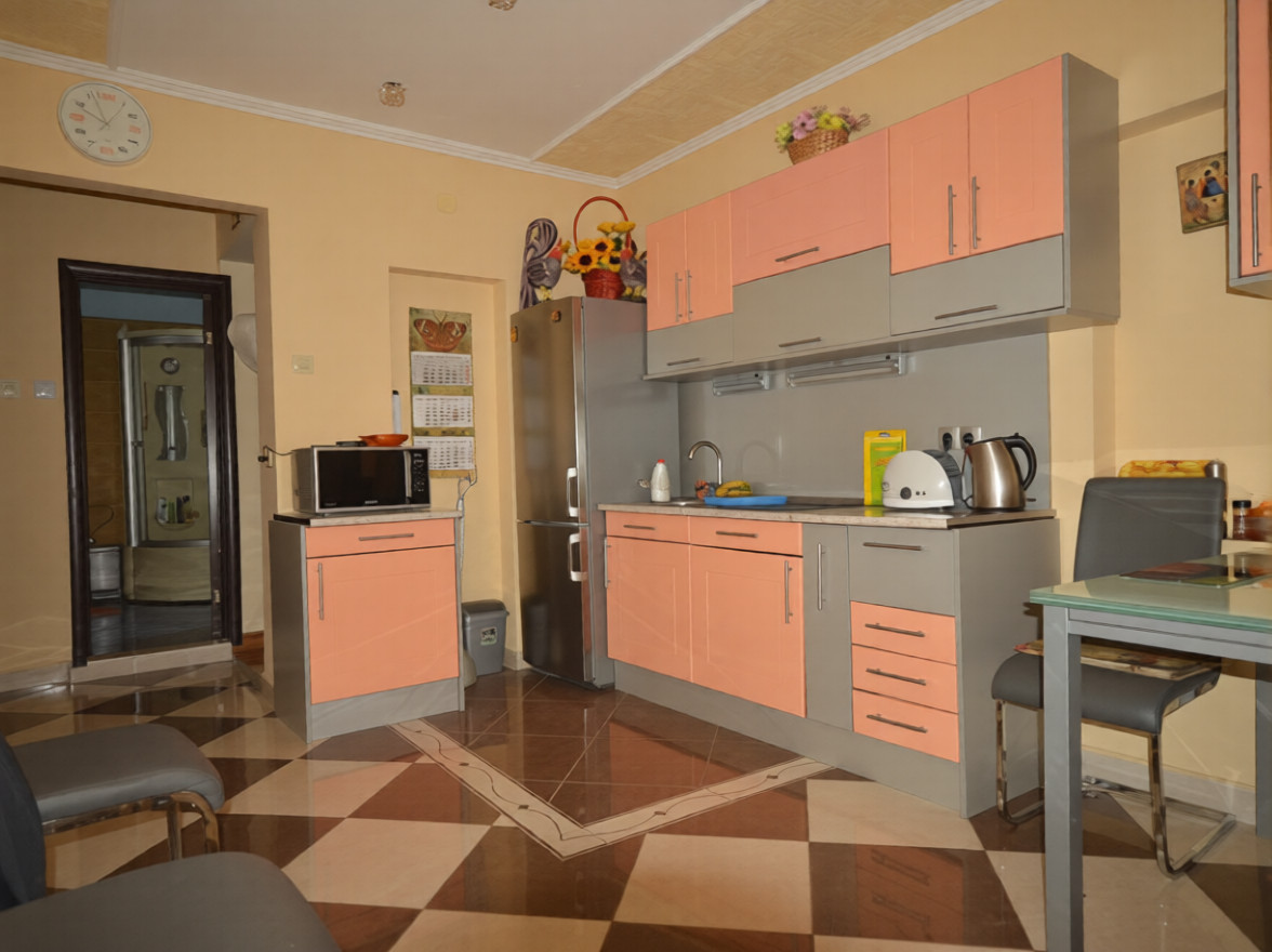 Two-bedroom apartment with sea view in Herceg Novi 9