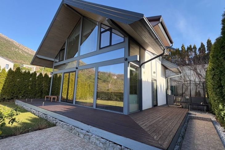 Modern House in Tivat with Stunning Views