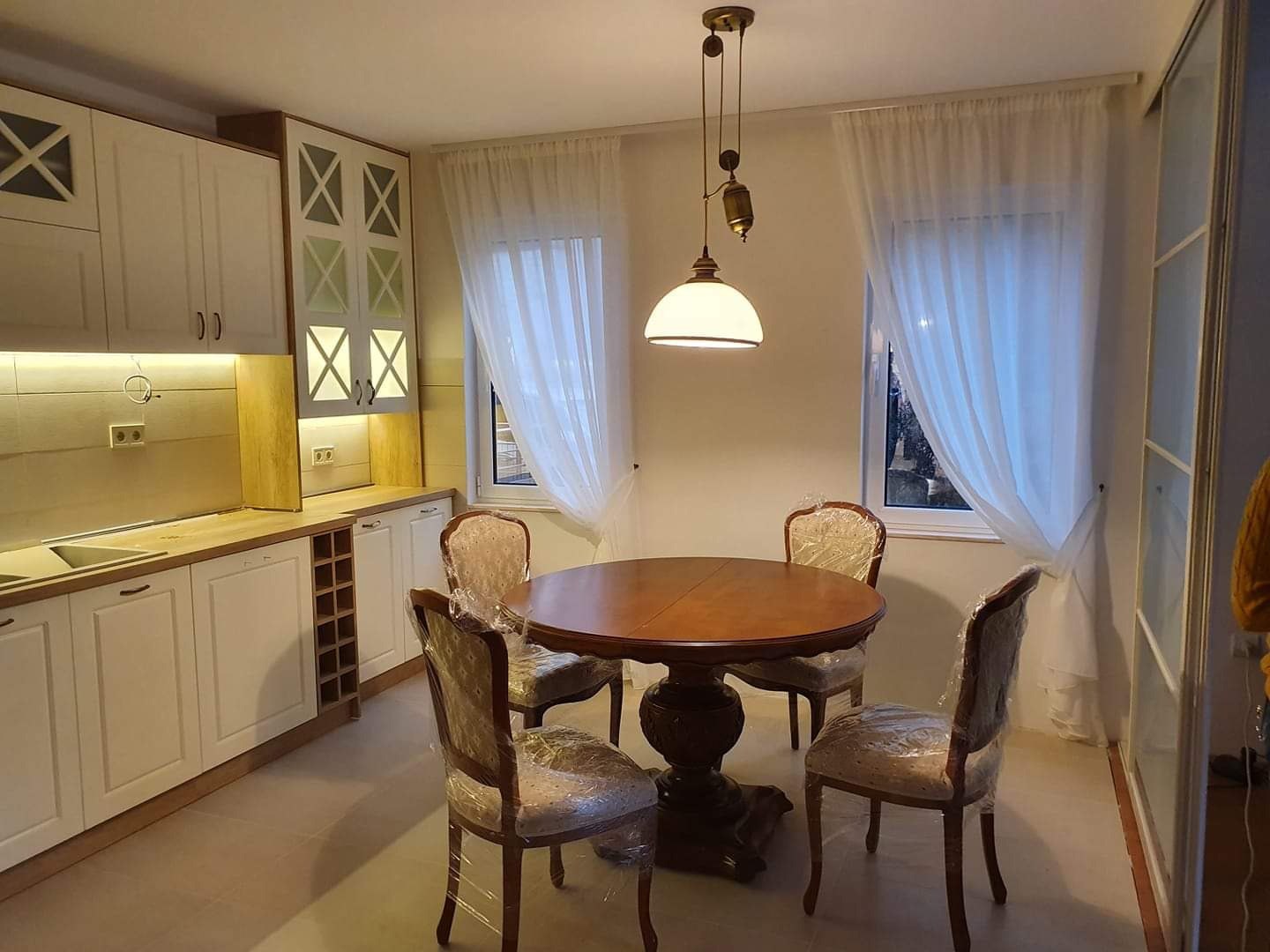 Spacious Apartment with Olive Grove View