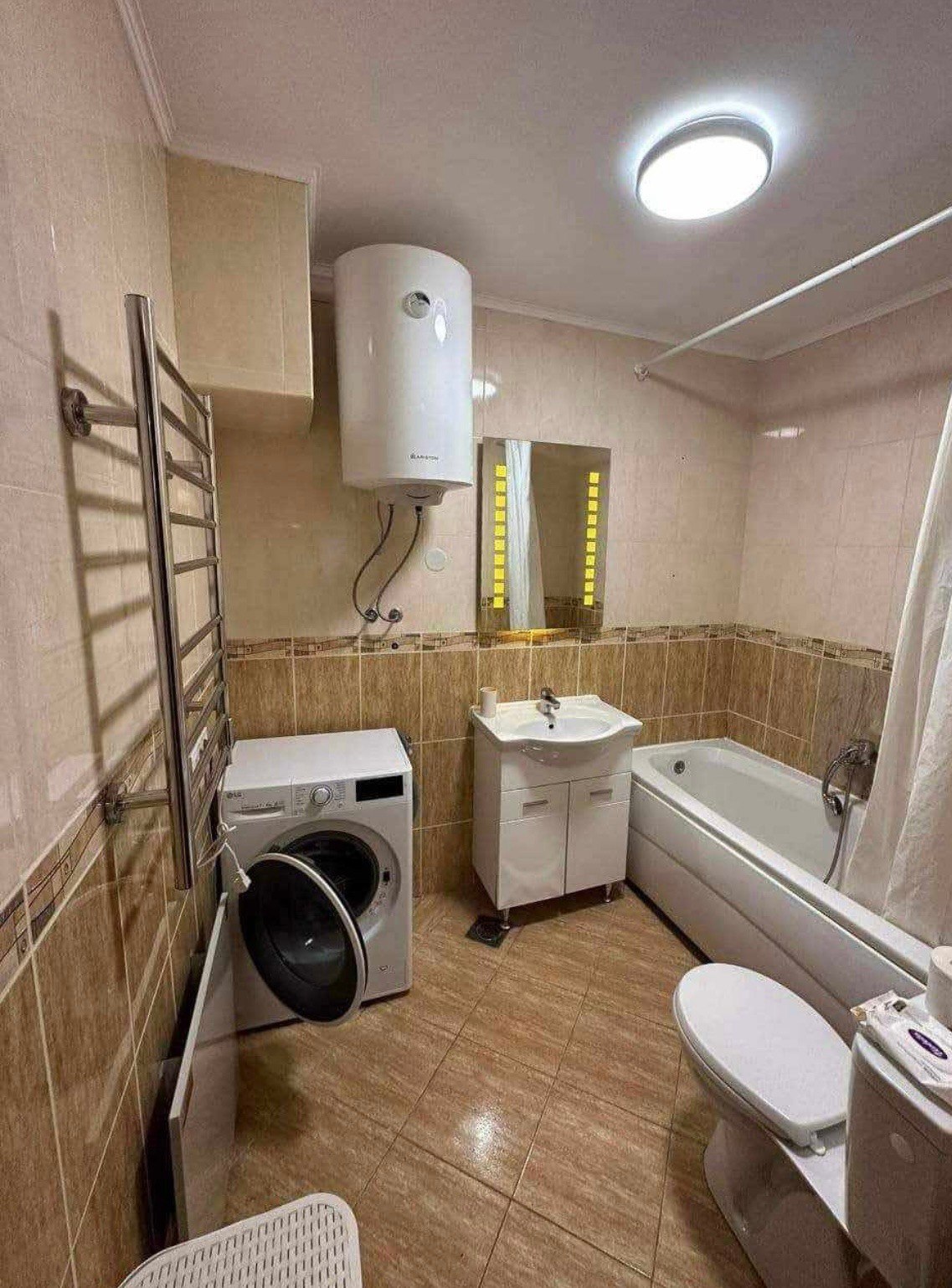 Spacious Apartment with Olive Grove View 9