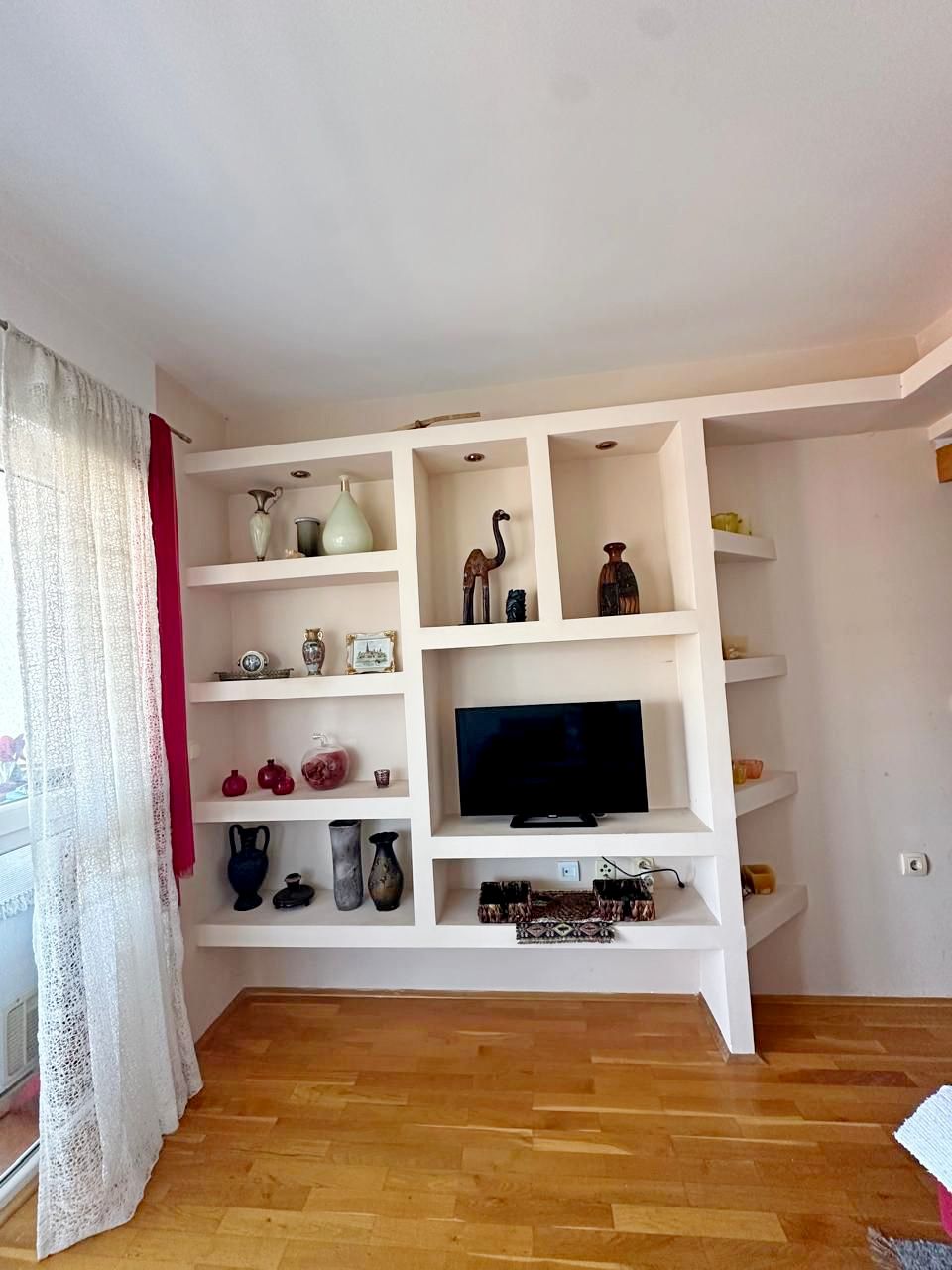 Apartment with Mountain View and High Rental Potential 4
