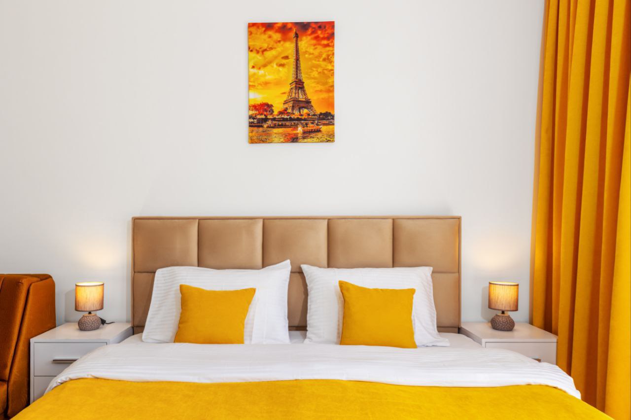 Stylish Studio Apartment in Central Bar 2