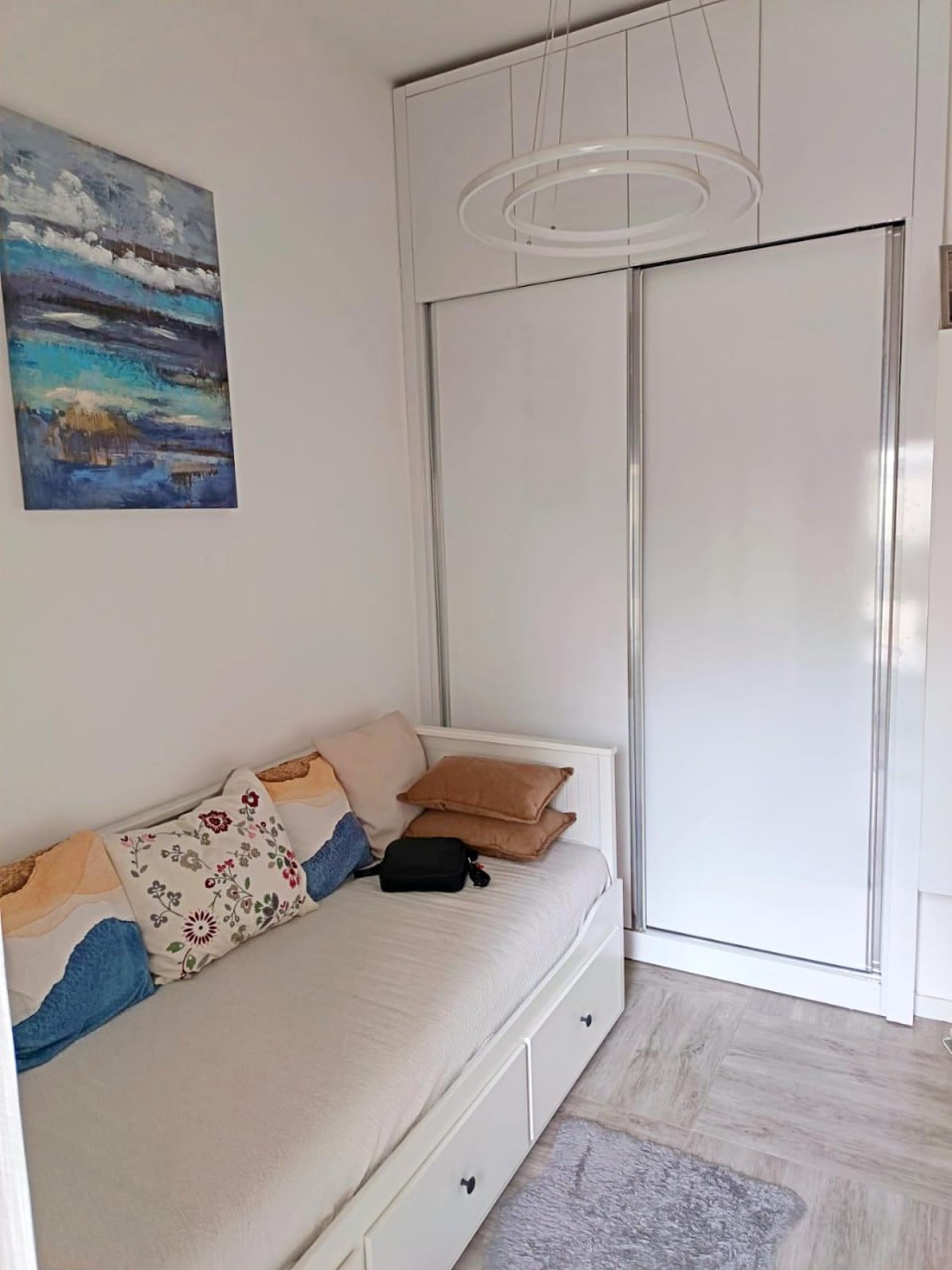 New Apartment with Sea View in Ilyino, Bar 2