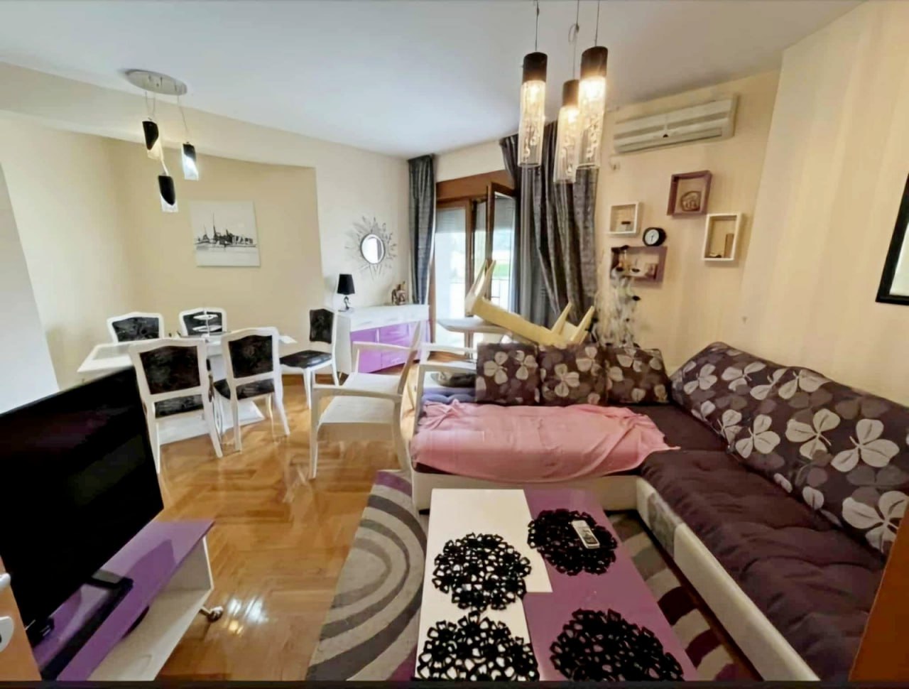 Spacious Seafront Apartment in Bar City Center 2