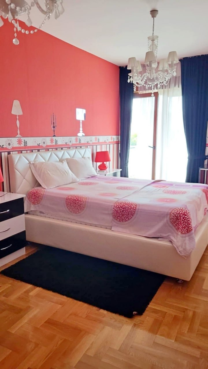 Spacious Seafront Apartment in Bar City Center 4