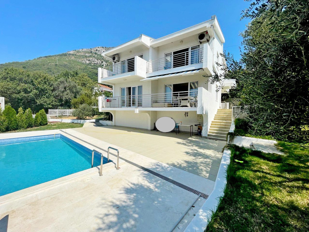Luxury Villa with Sea and Mountain Views in Shushan