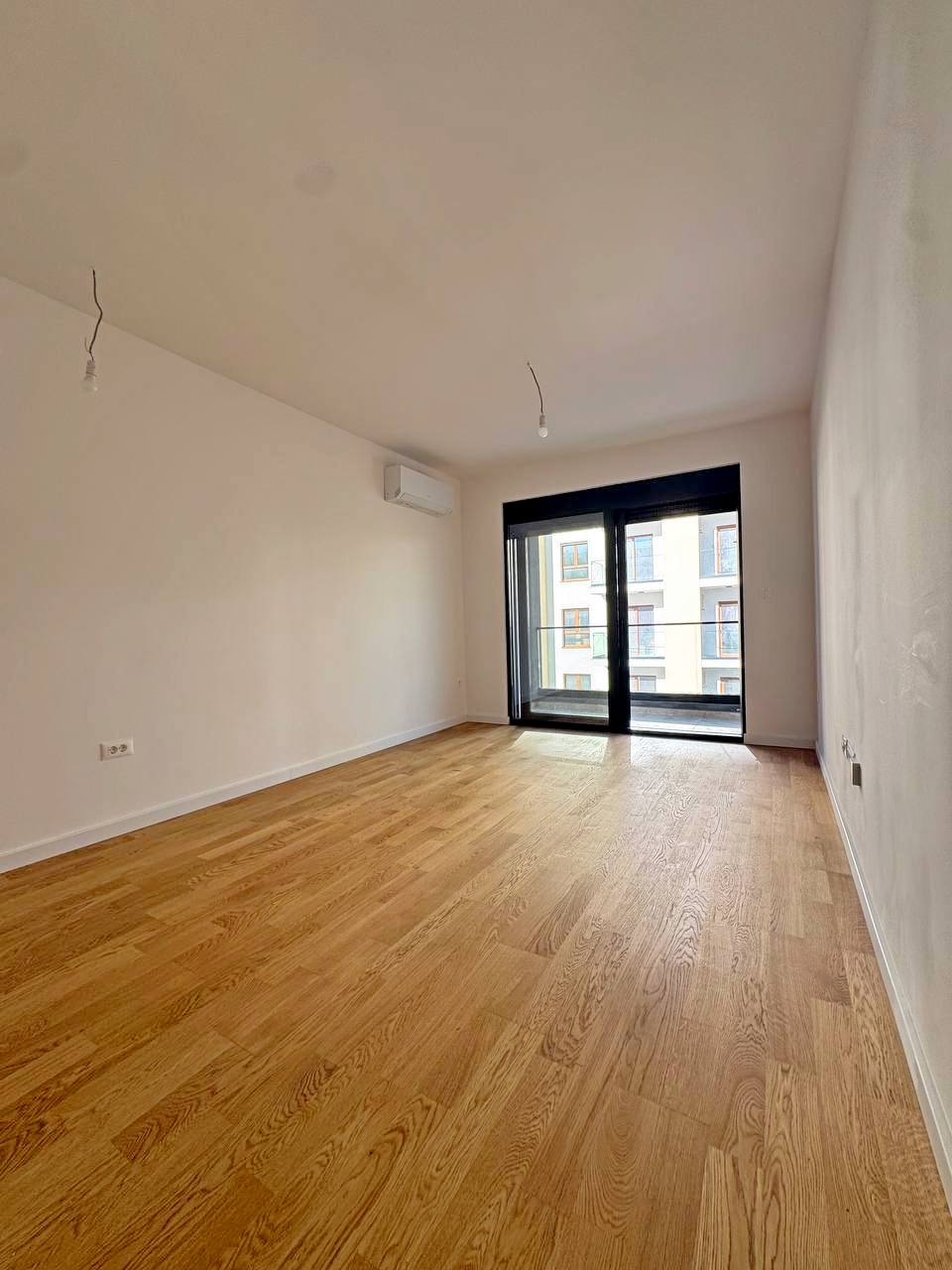 1-bedroom apartment with mountain view in Novi Bar 2