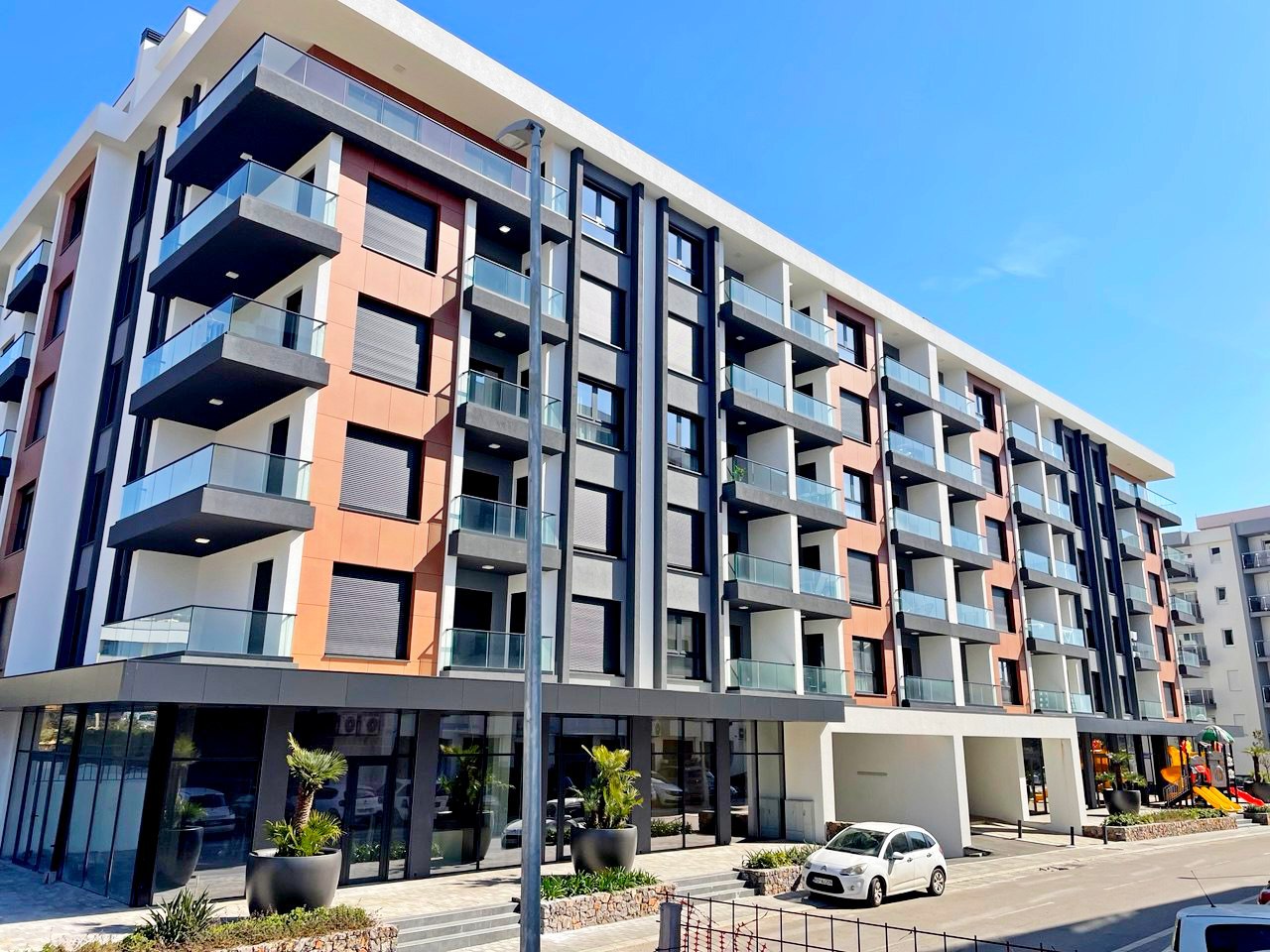 1-bedroom apartment with mountain view in Novi Bar