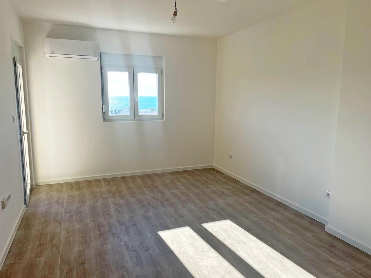 New Sea View Apartment in Bar 5