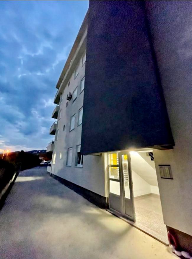 Cozy 1-Bedroom Apartment in Bar with Sea Views 7