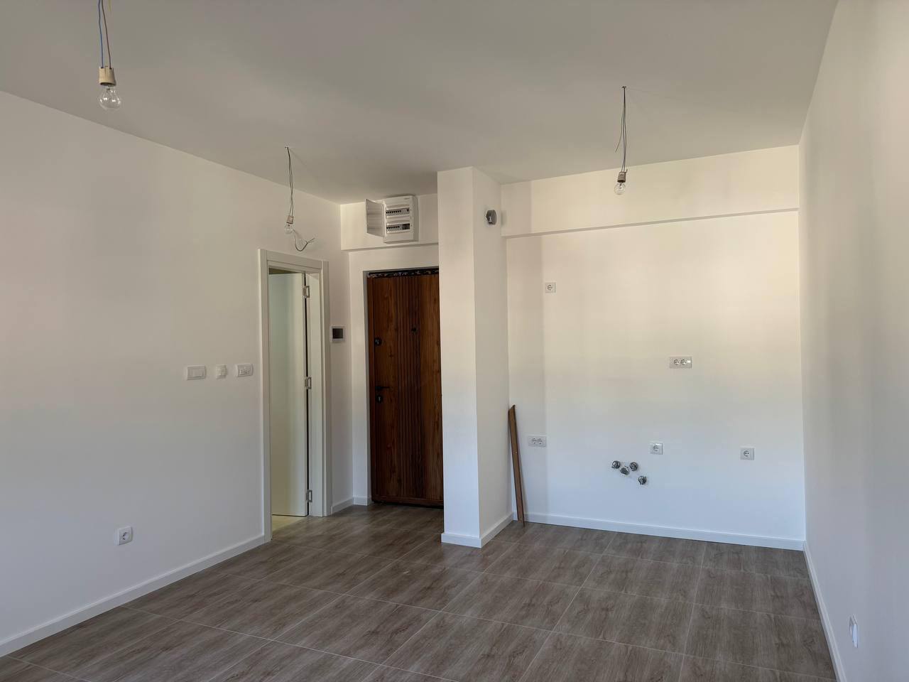Compact Studio Apartment with Mountain View in Bar, Montenegro 2