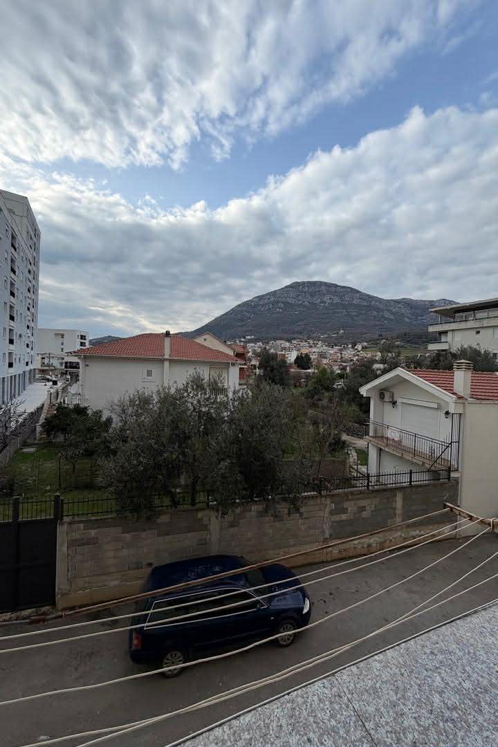 One-bedroom apartment in Bar, Montenegro 2