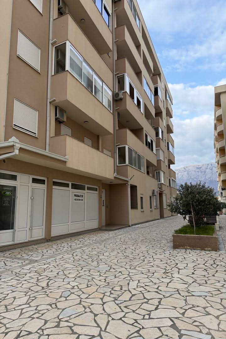 One-bedroom apartment in Bar, Montenegro 5