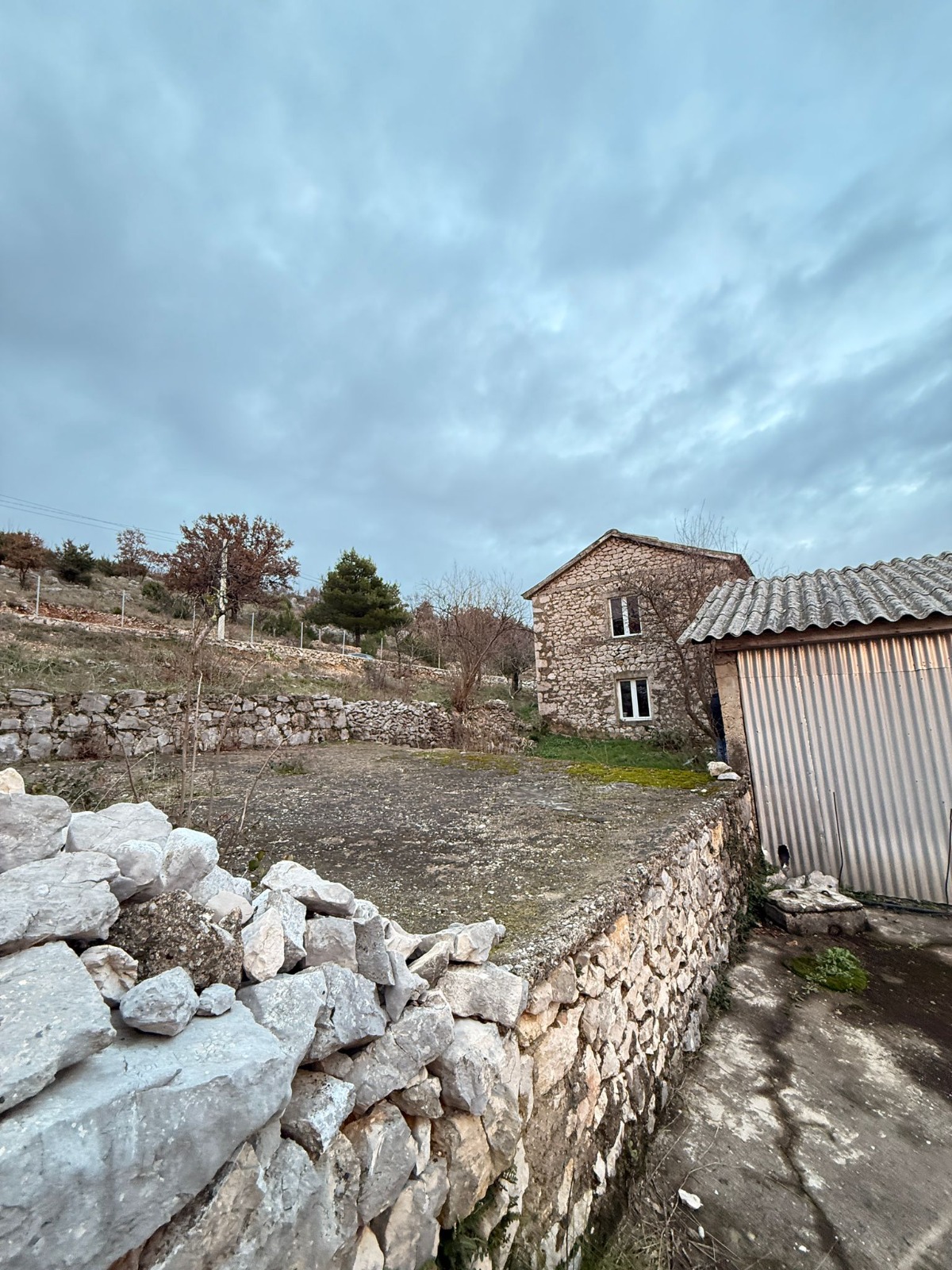 Stone house with land in Velja Gorana/Bar 10