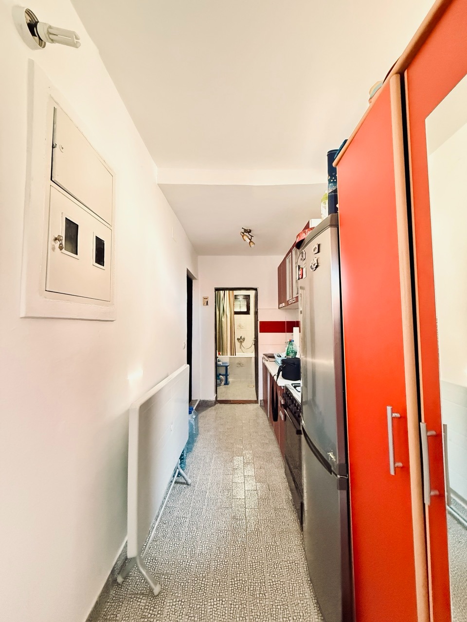 House with Two One-Bedroom Apartments and Parking in Sutomore 5
