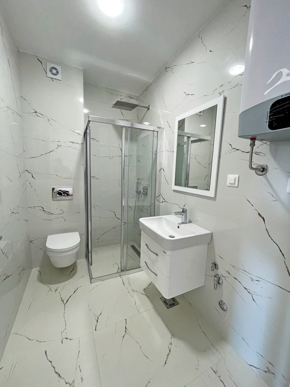 Luxury Apartment with Sea and Mountain Views in Harmonia Complex 8