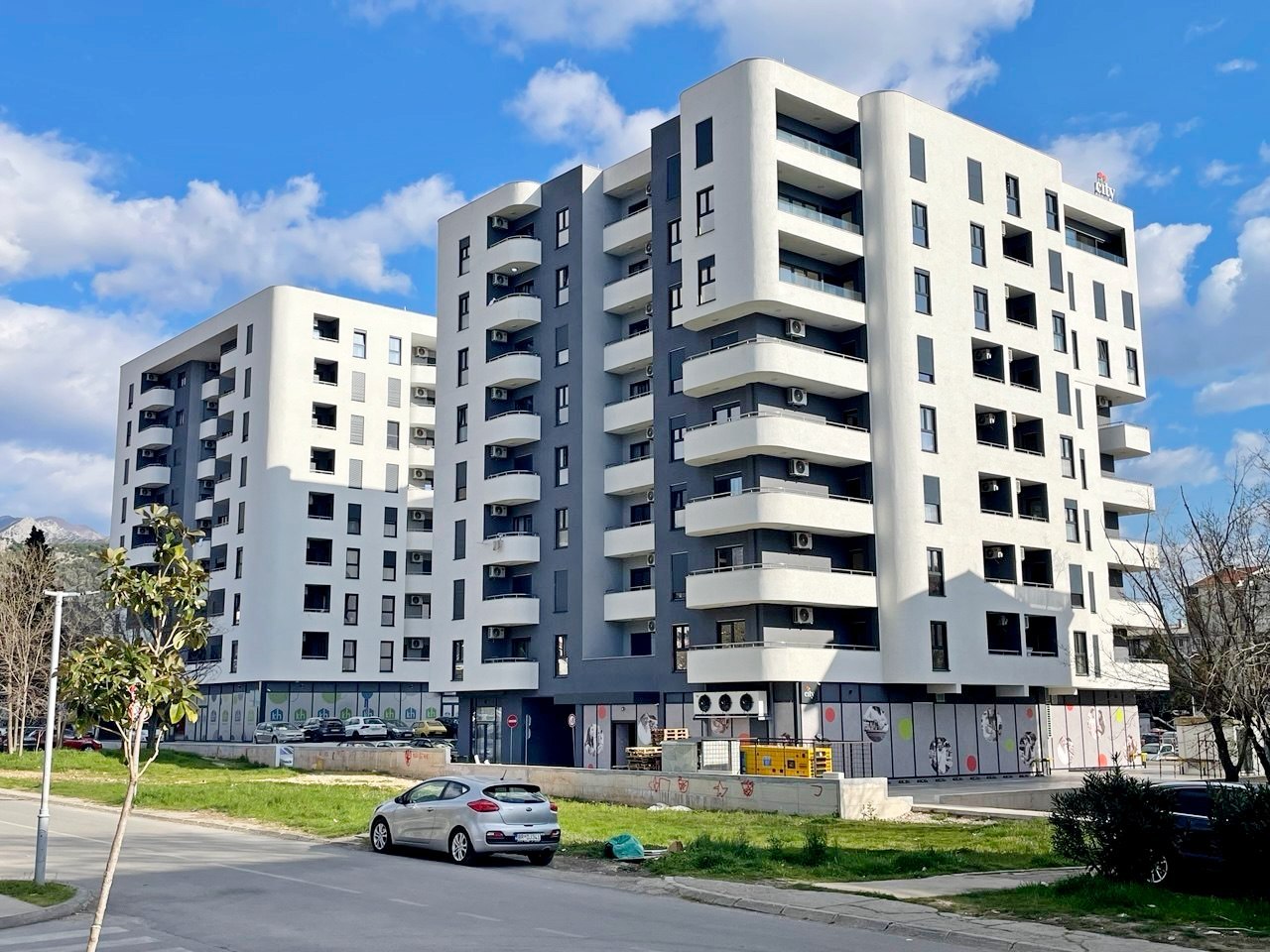 New 1-Bedroom Apartment with Sea View in FamilyHomes Complex