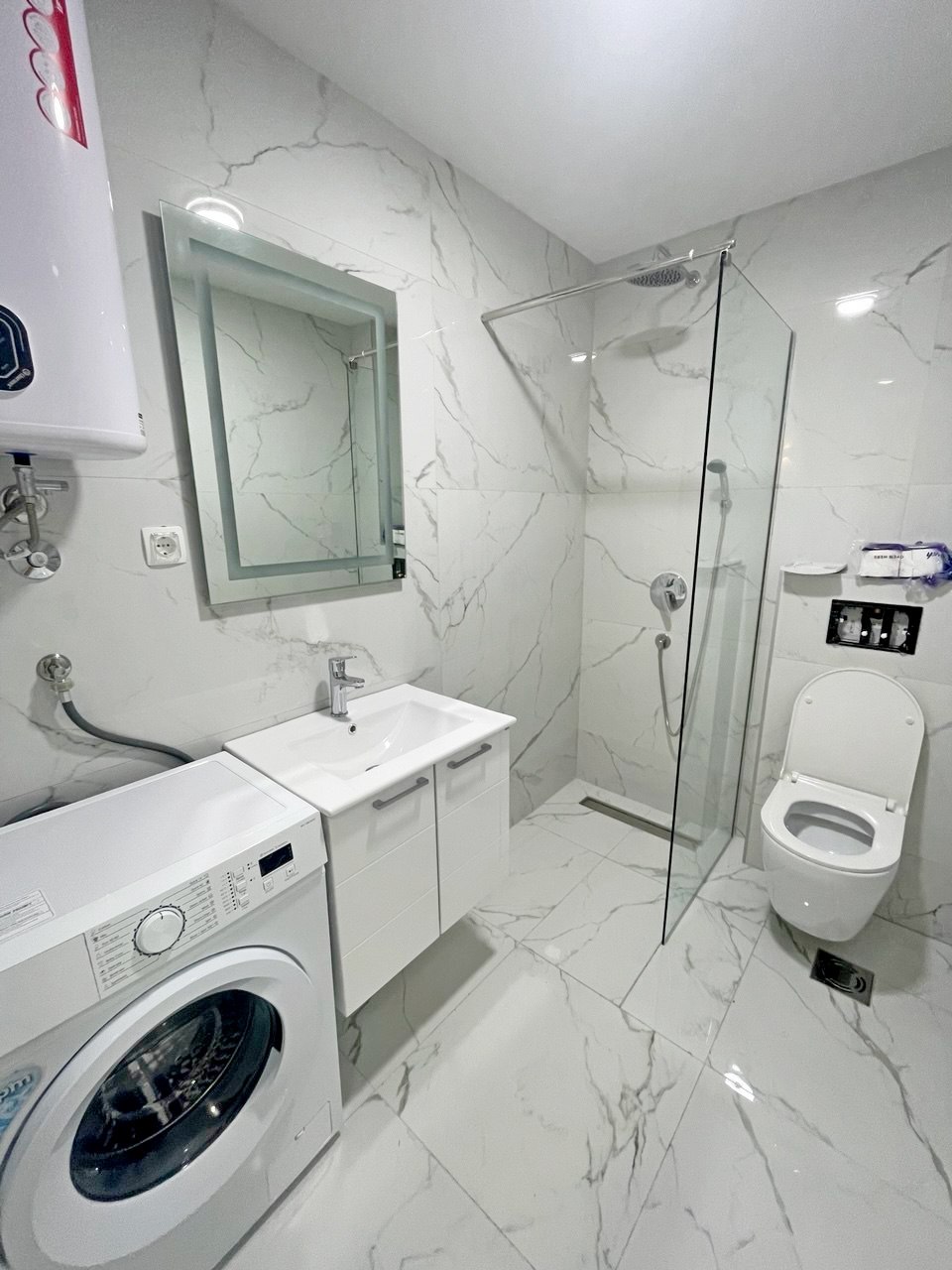 New 1-Bedroom Apartment with Sea View in FamilyHomes Complex 8