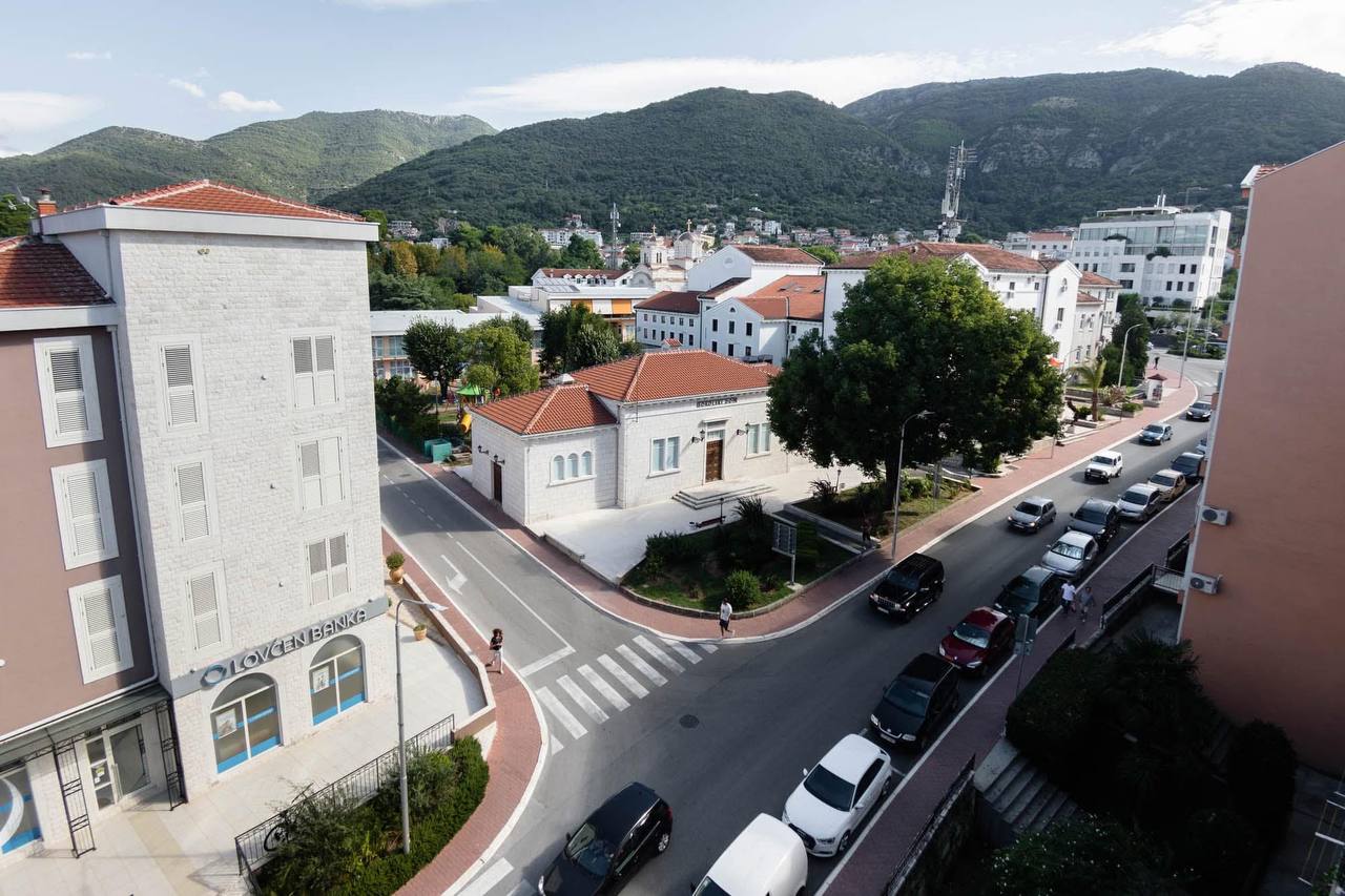 Sale of New 2-Level Apartment in Central Tivat near Porto Montenegro 2