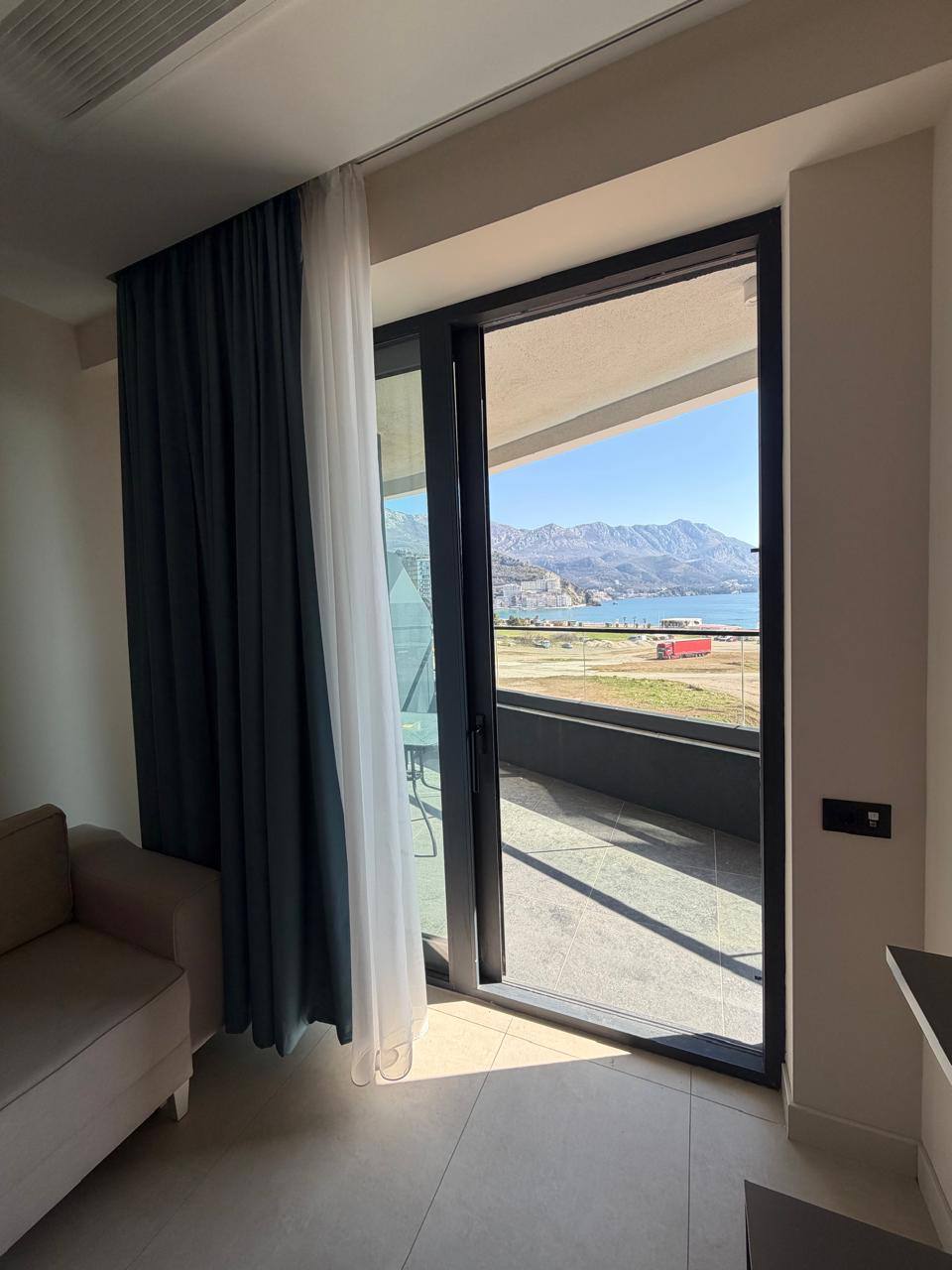 Sea View Apartment in Becici 4