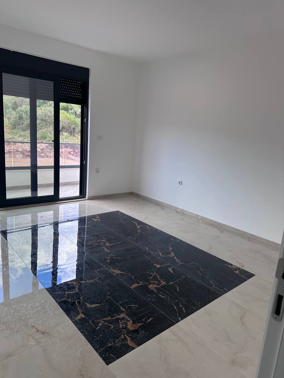 Sea View Apartment in Uteha 3