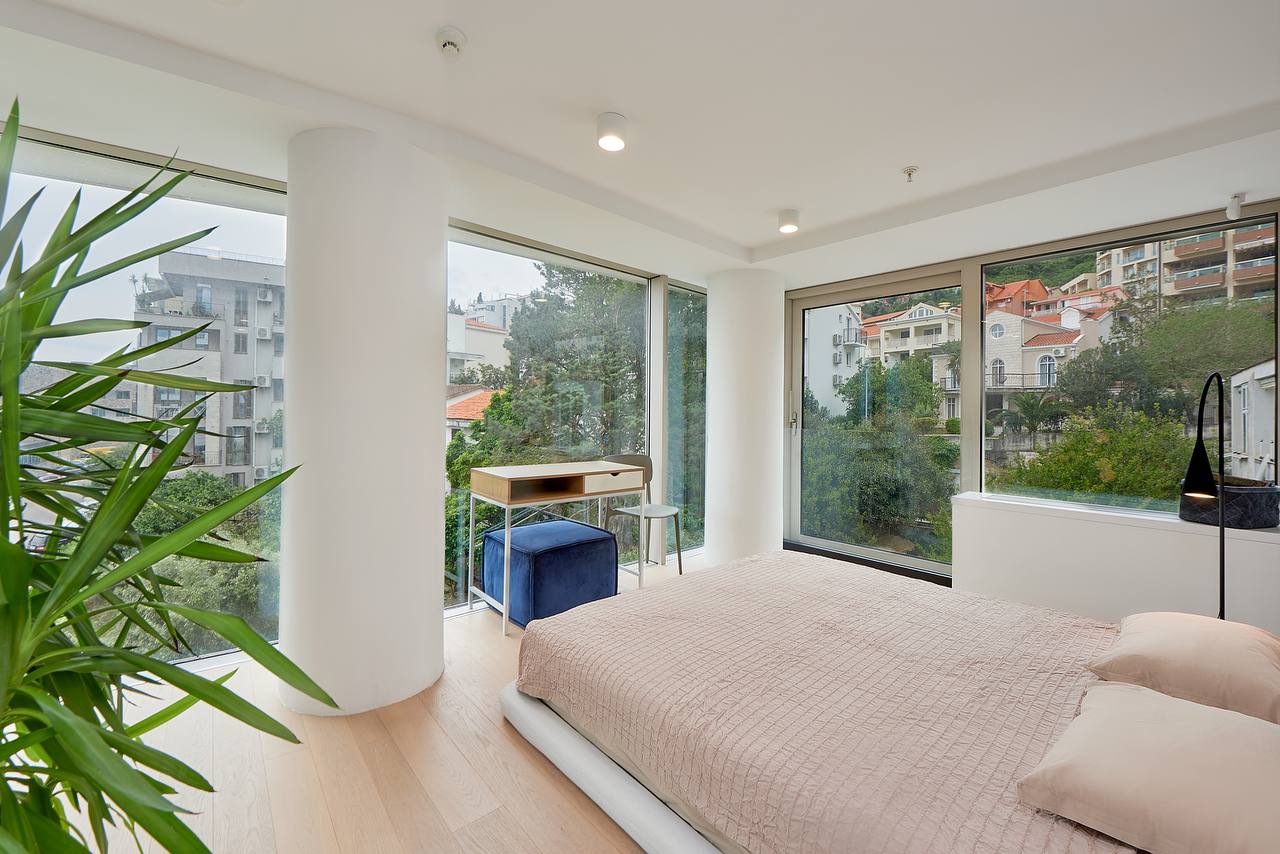 Modern 2-Bedroom Apartment in Dukley Residence 5
