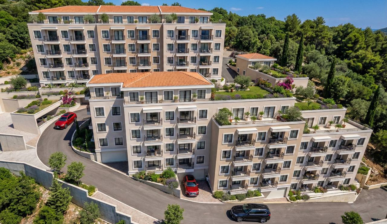 Sea View Apartments in Modern Complex, Budva