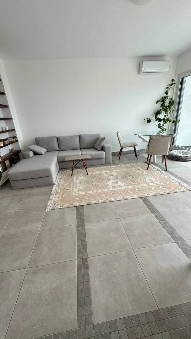 Stylish 1-Bedroom Apartment with Sea View in Budva, Lazy 5