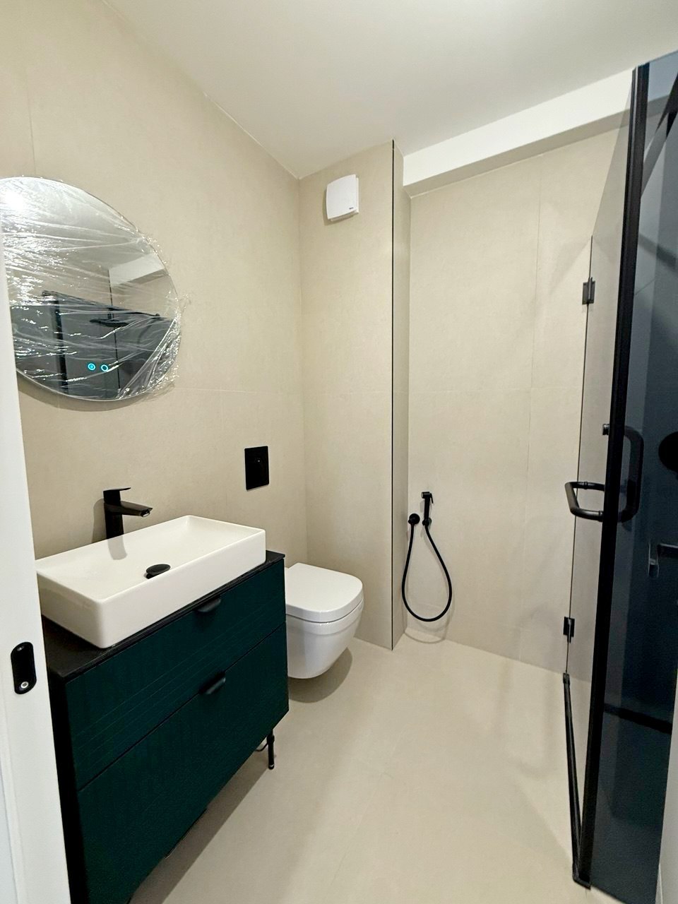 Exclusive 1-Bedroom Apartment with Sea and Mountain Views in Bar Center 3