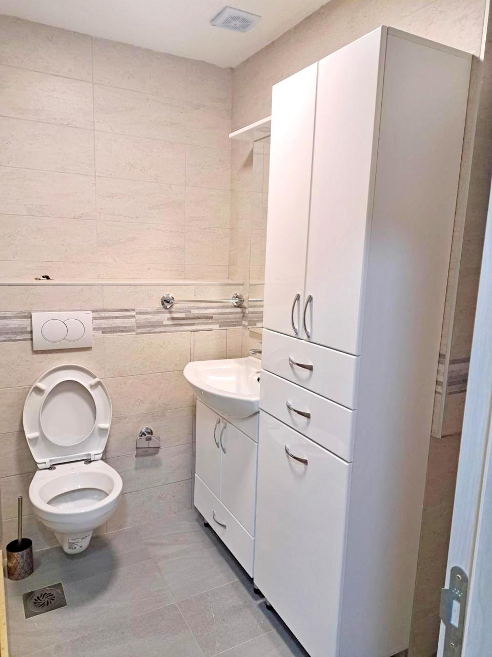 2 Bedroom Apartment in Central Bar with High Rental Potential 10
