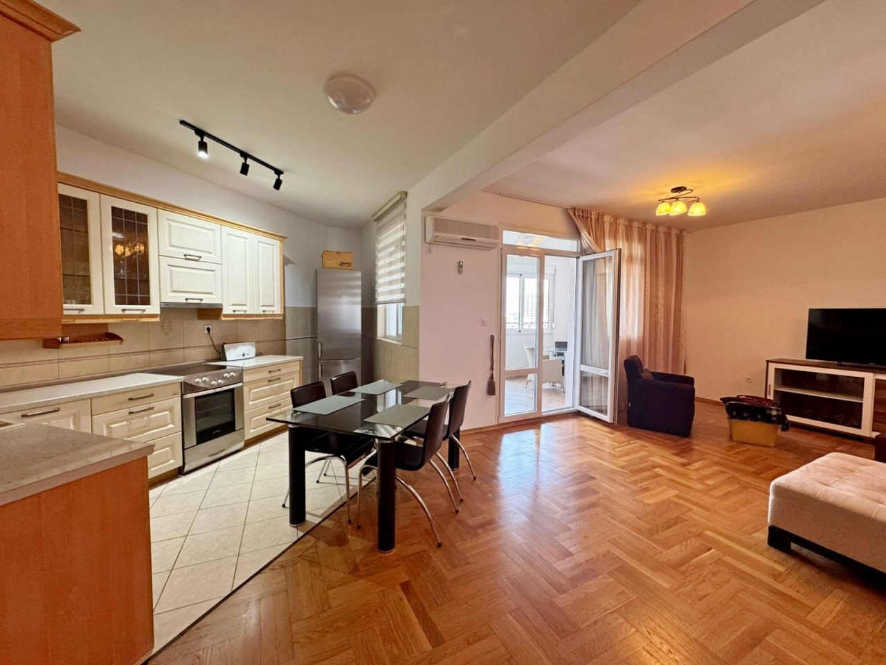 Spacious apartment in Bar city center