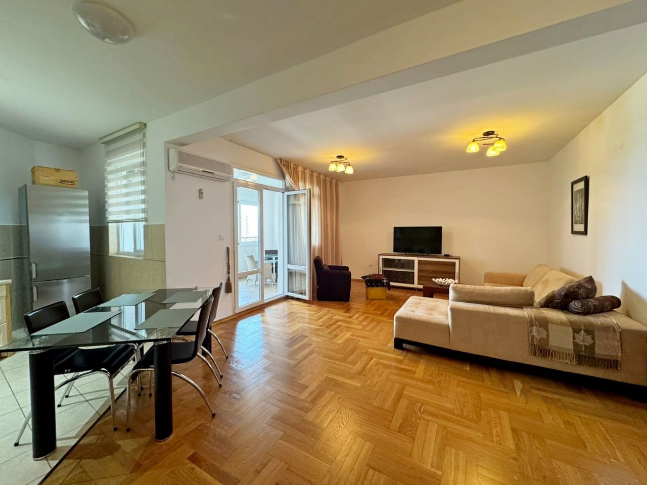 Spacious apartment in Bar city center 4