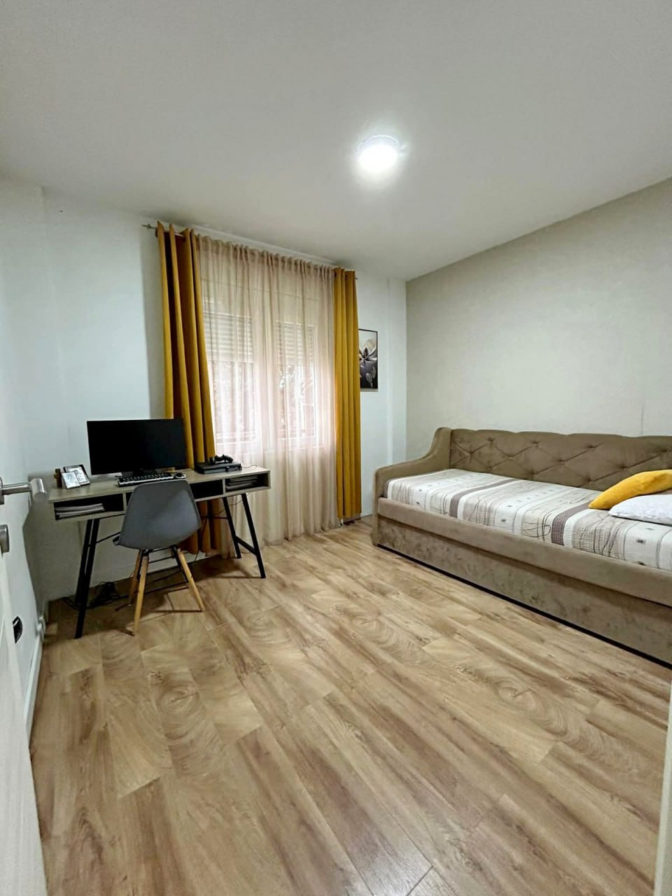 Centrally Located 2-Bedroom Apartment in Bar 7