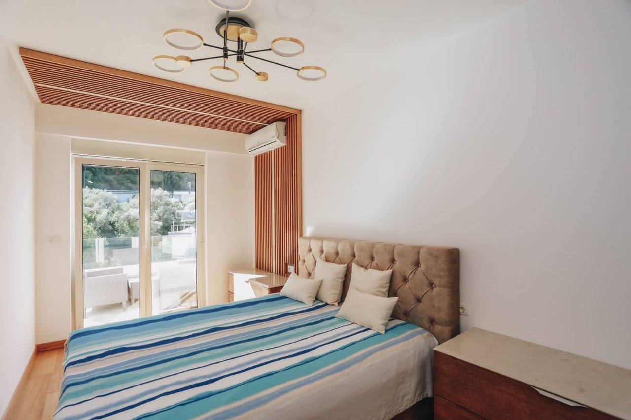 Stylish Penthouse with Sea View Terraces 3
